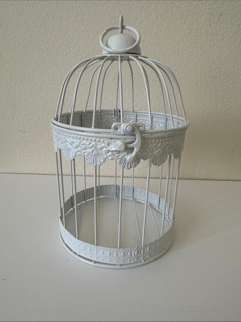 Decorative Metal Ornate White Birdcage Style Lantern